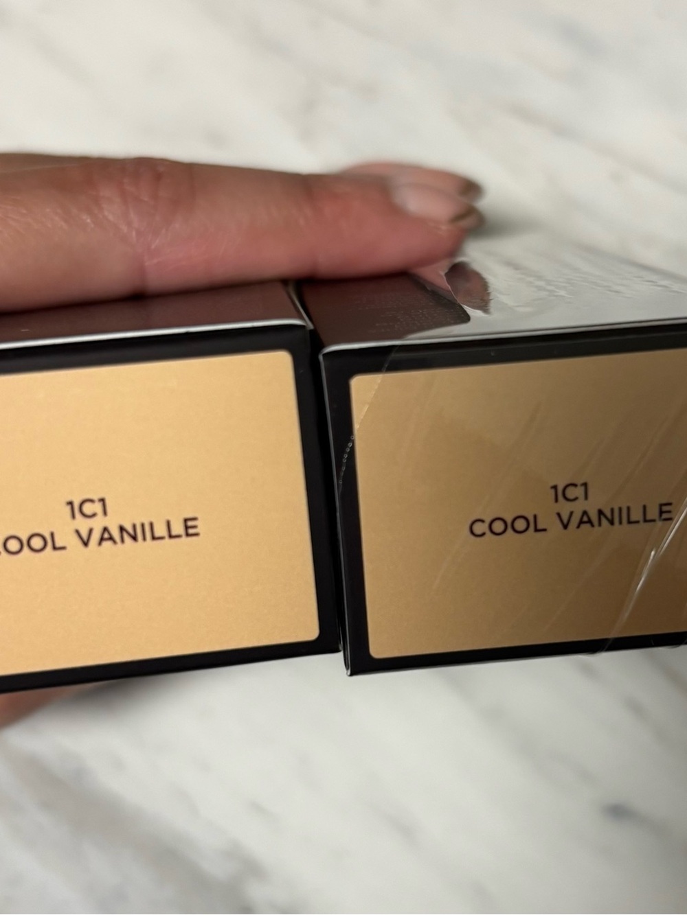 laura mercier Cool Vanille 1C1 Foundation - cool Vanille